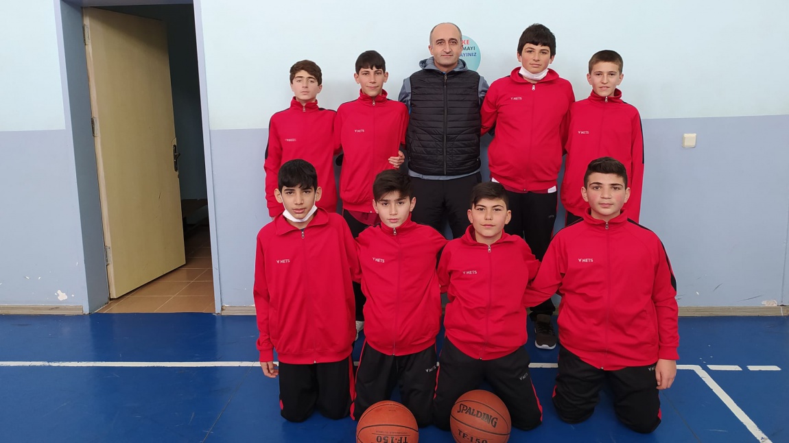 Okul Basketbol Takımımız İl 2.si 